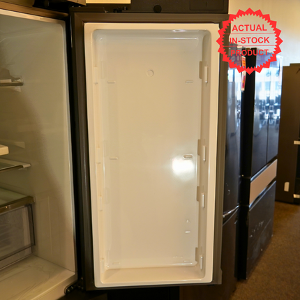 23 cu.ft. Bespoke 4-Dr. French Door Refrigerator (Top left and Family Hub™ Panel in charcoal glass and other panels in matte black steel)